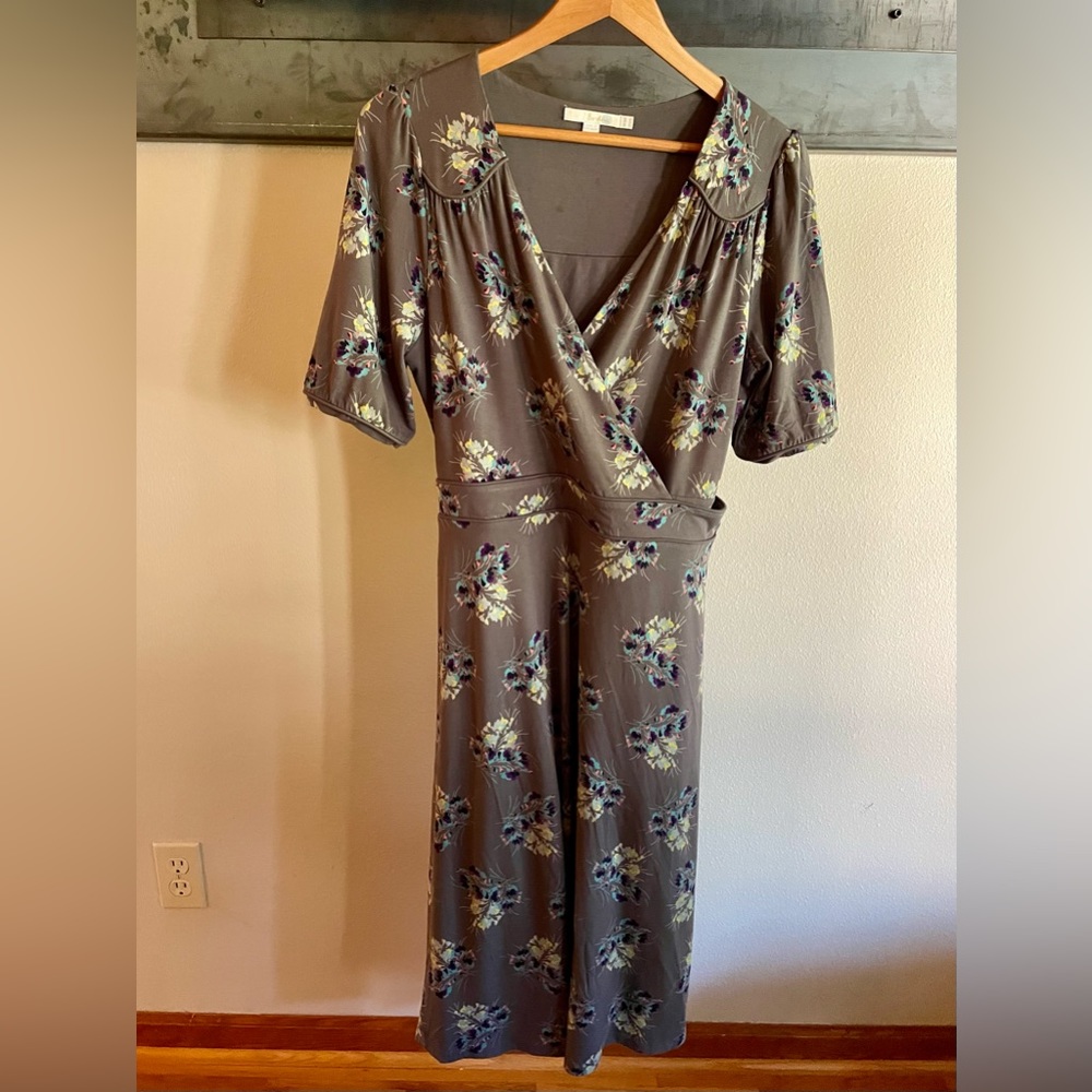 Boden Ava Knit Wrap Dress, size 12. Adorable 🌸